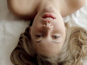 Sexy Orgasm Face On The Solo Masturbating Girl